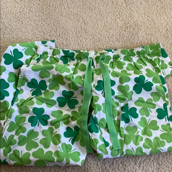 Saint Patty’s day pajama bottoms - Picture 2 of 3
